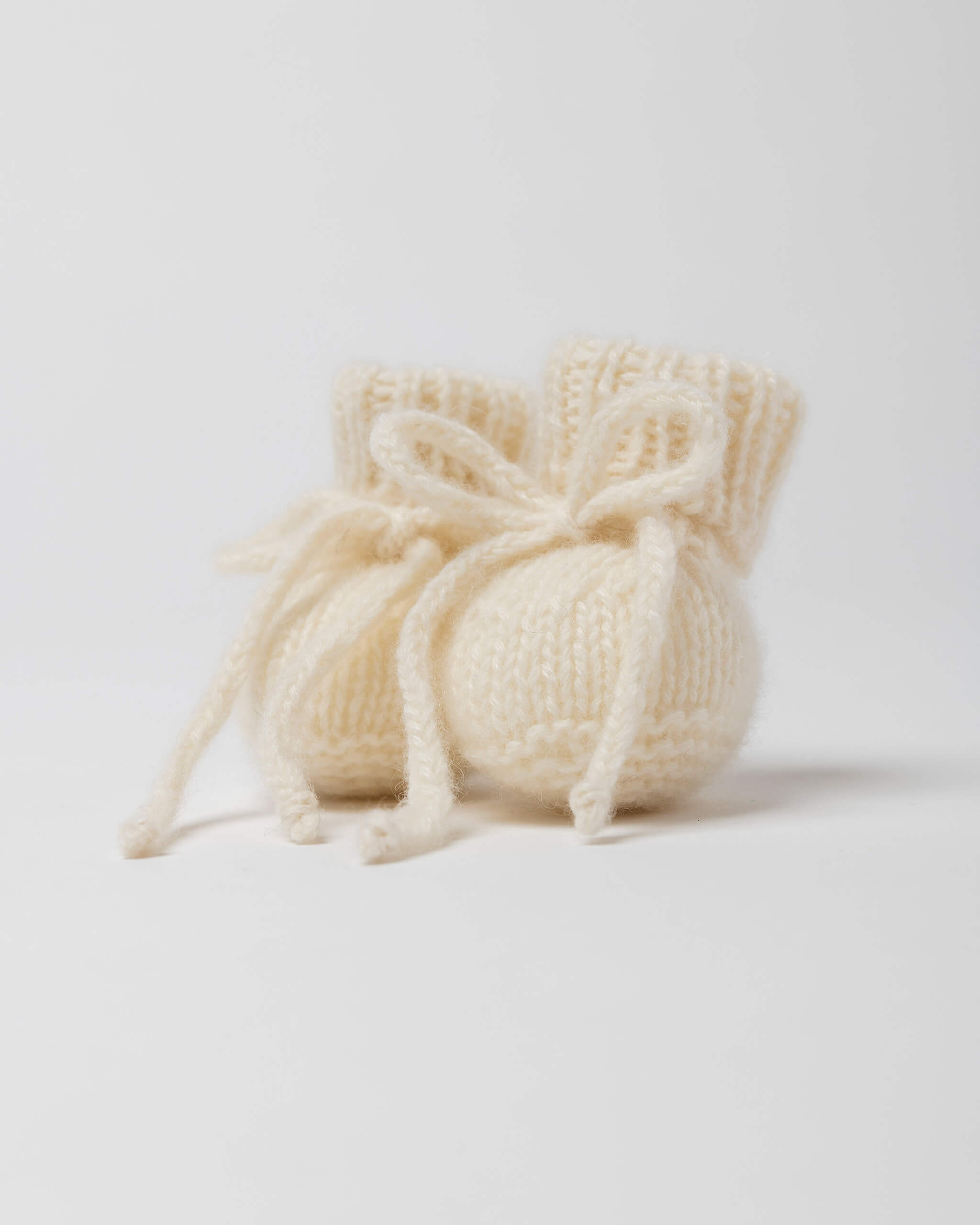 Petite Knot Cashmere booties