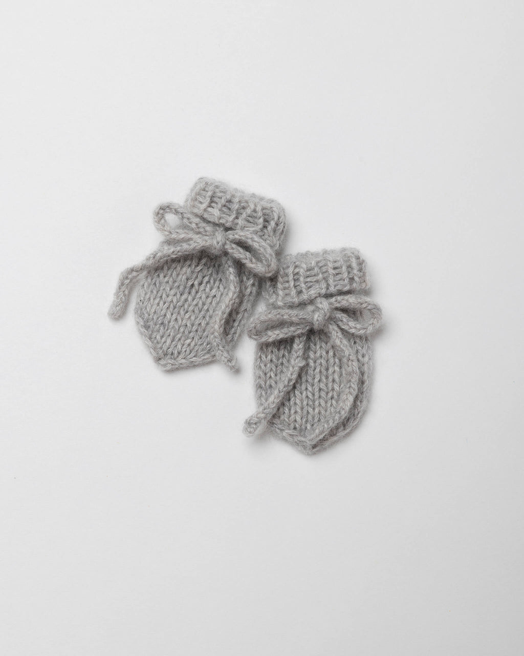 Petite Knot Cashmere Mittens