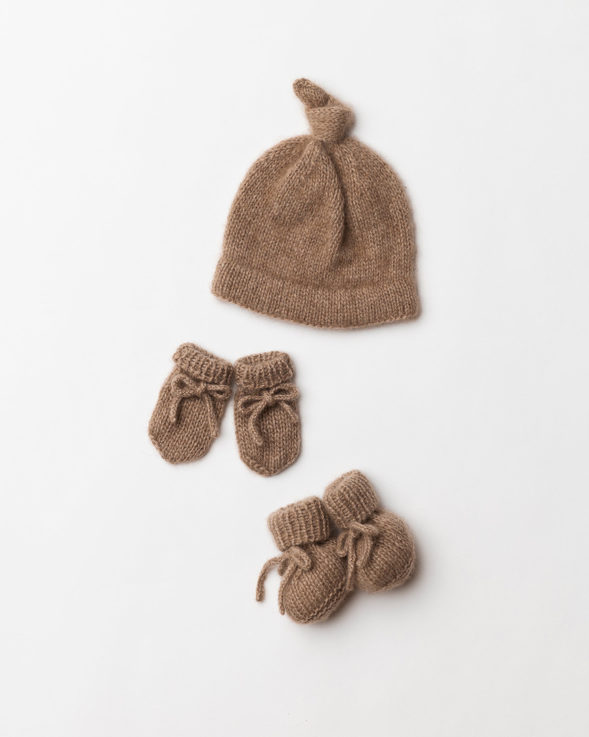 Petite Knot Cashmere hat, mittens and Booties Set