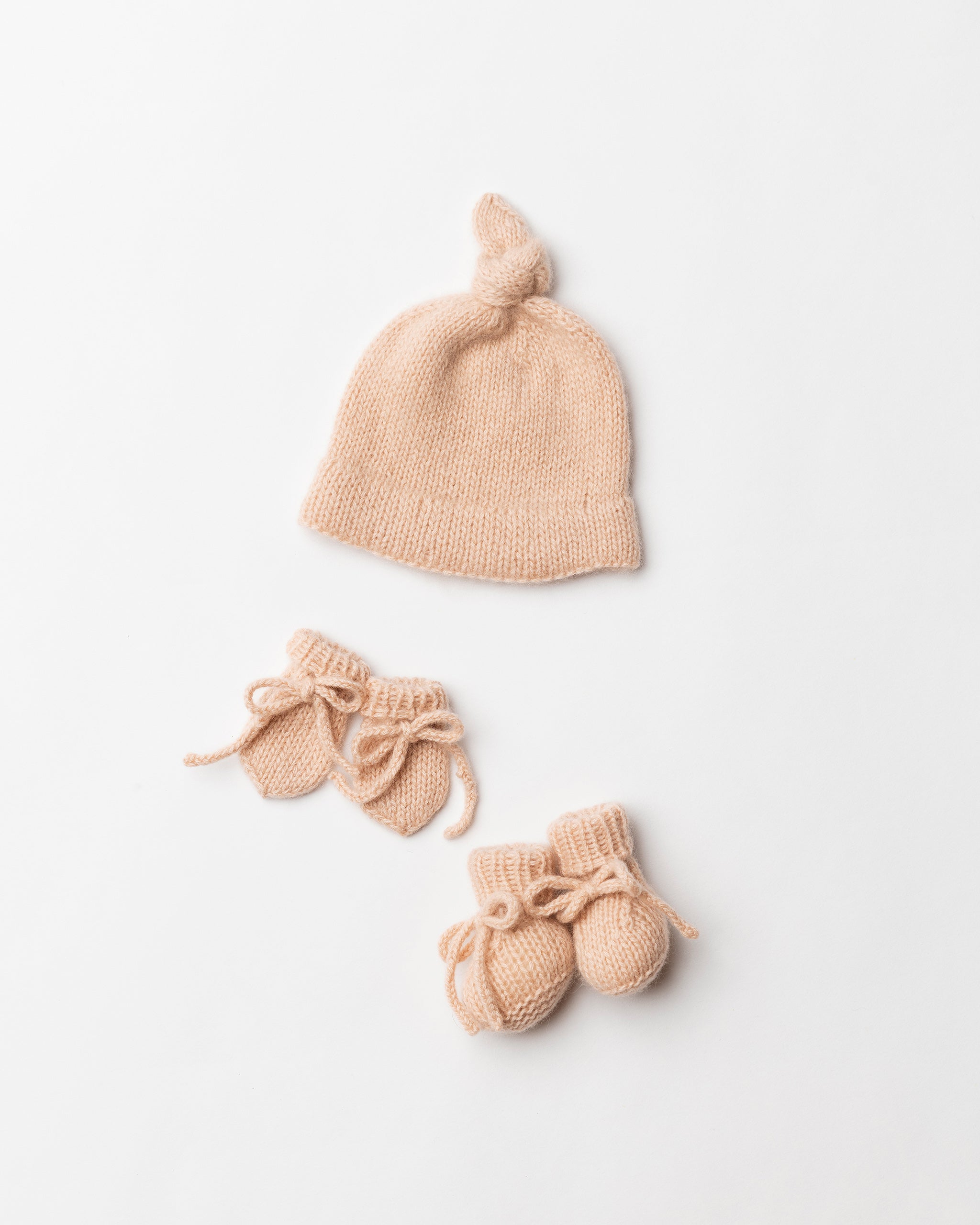 Petite Knot Cashmere hat, mittens and Booties Set