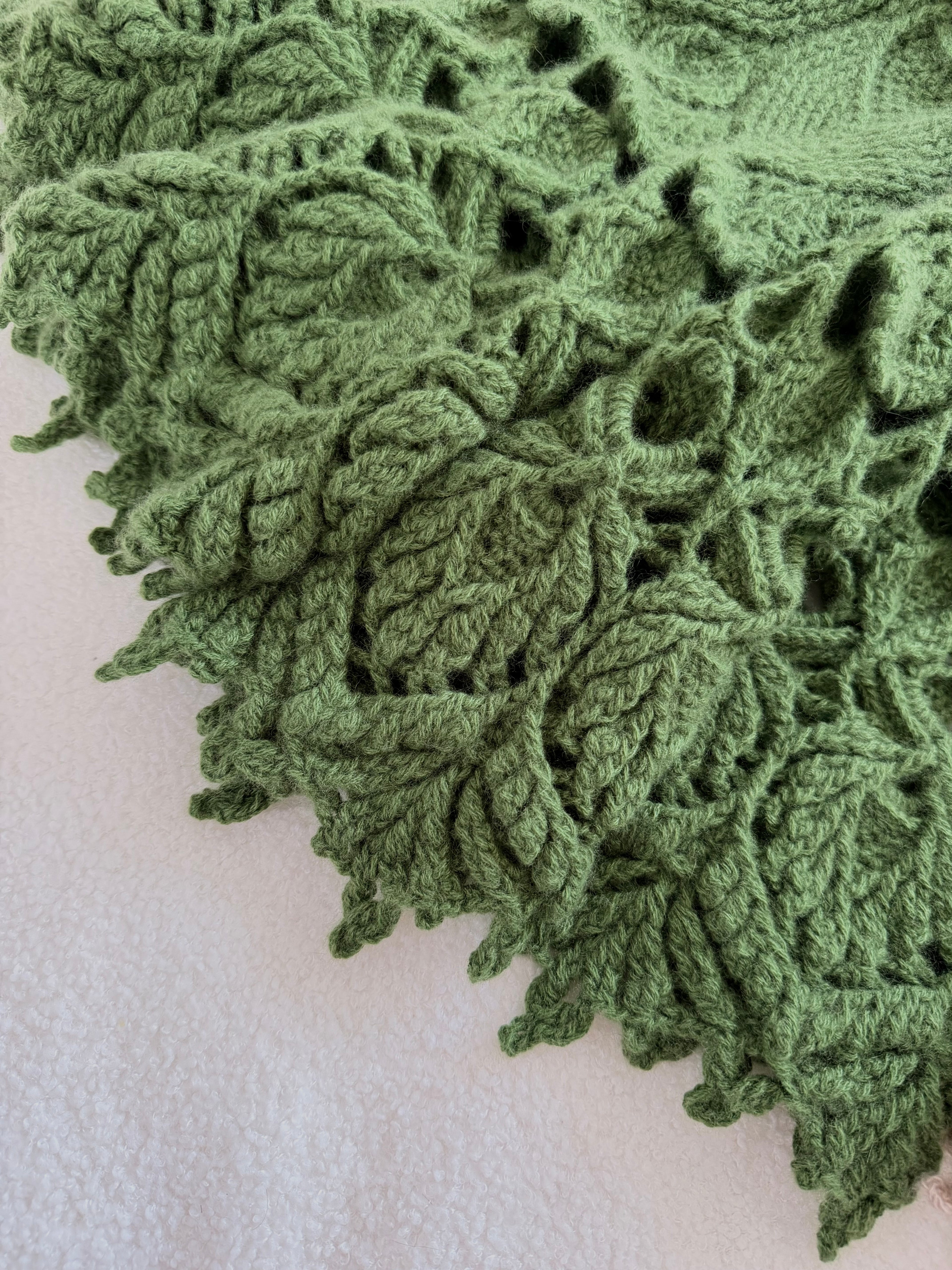 The Legacy Round Crochet Cashmere Blanket