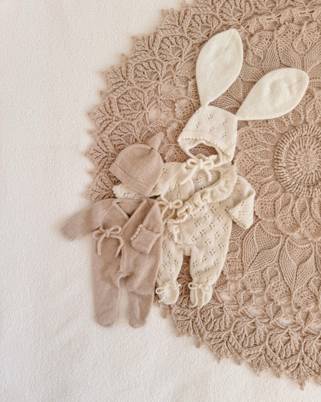 The Legacy Round Crochet Cashmere Blanket