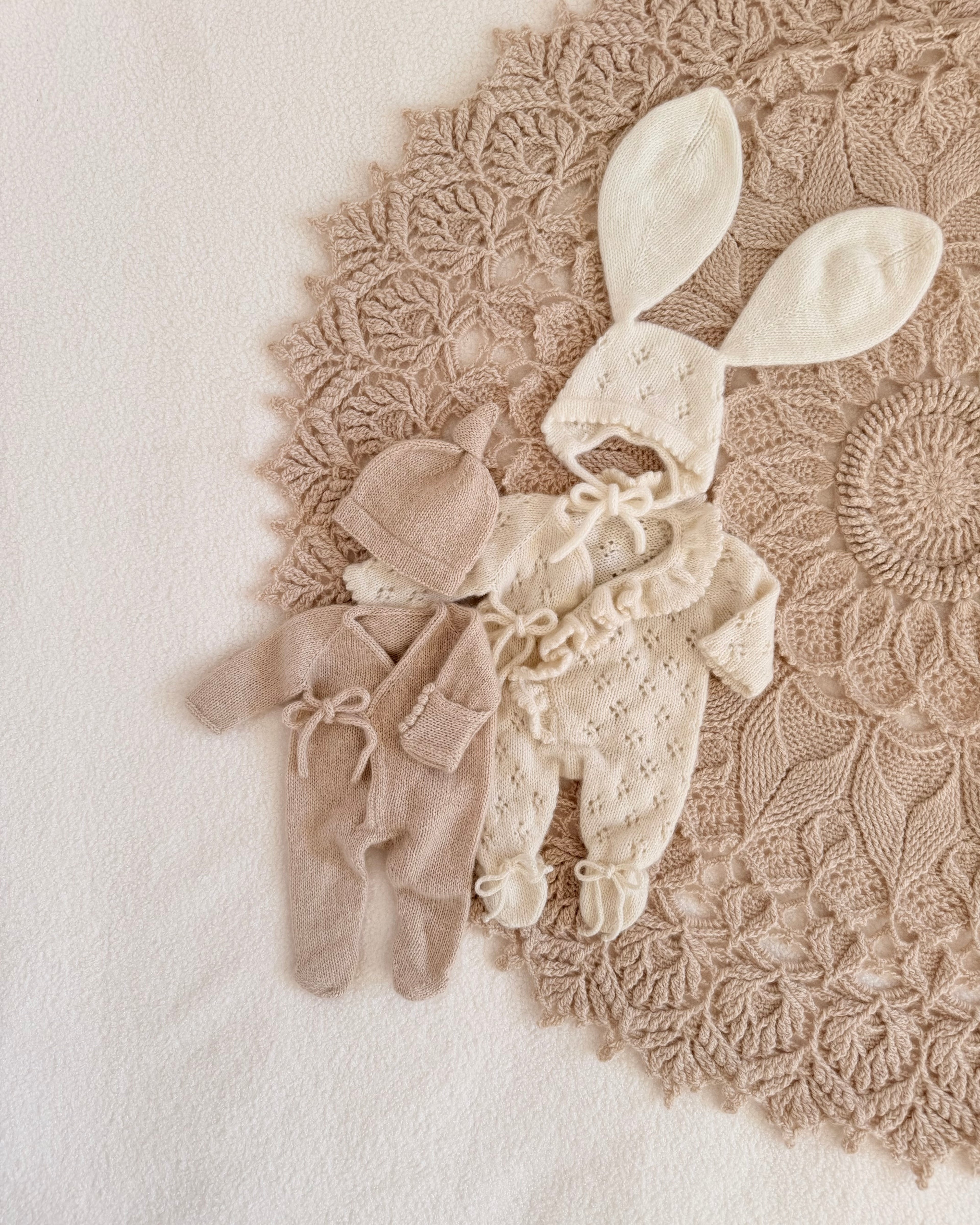 The Legacy Round Crochet Cashmere Blanket