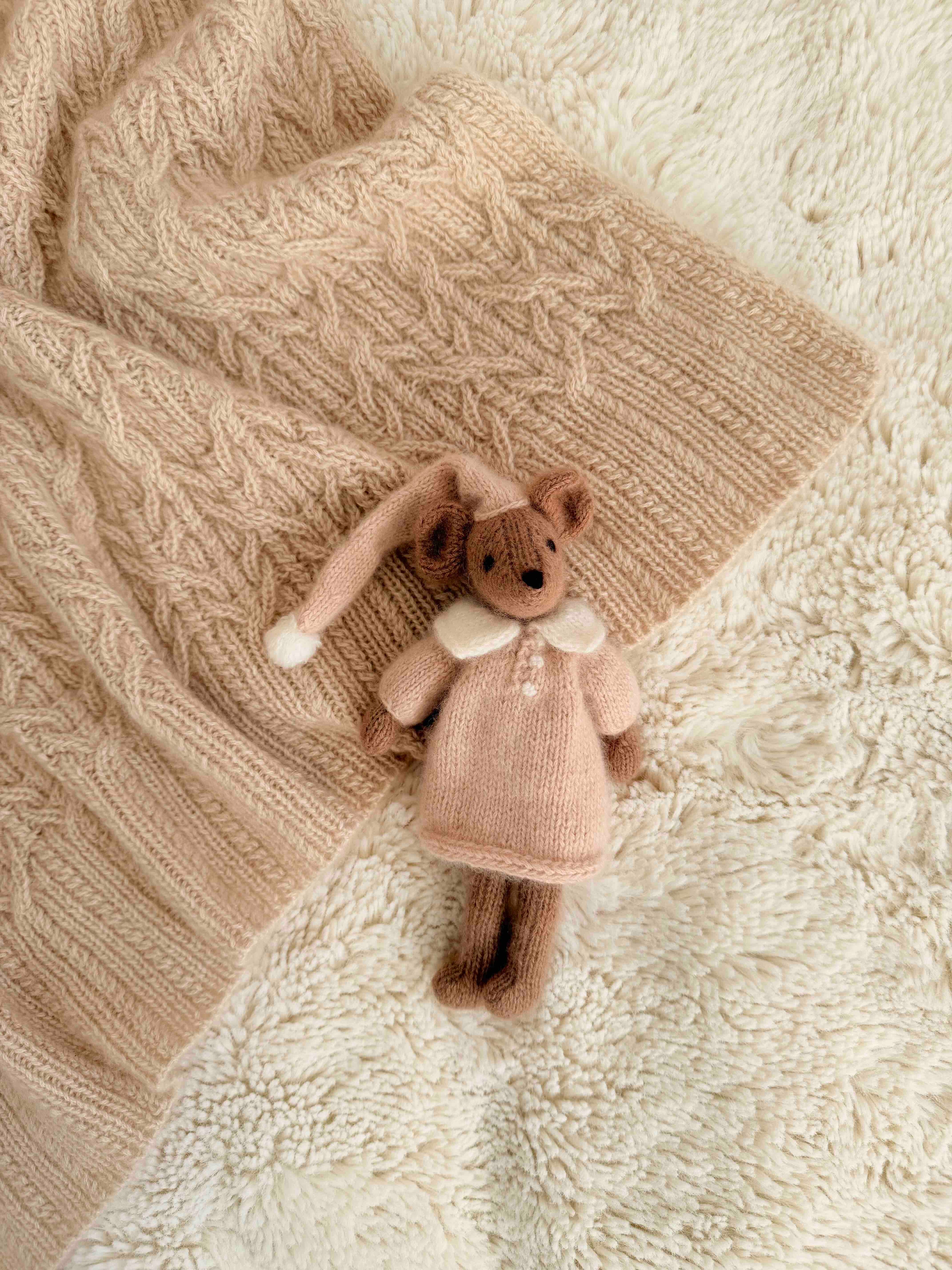 Cashmere Girl Mouse